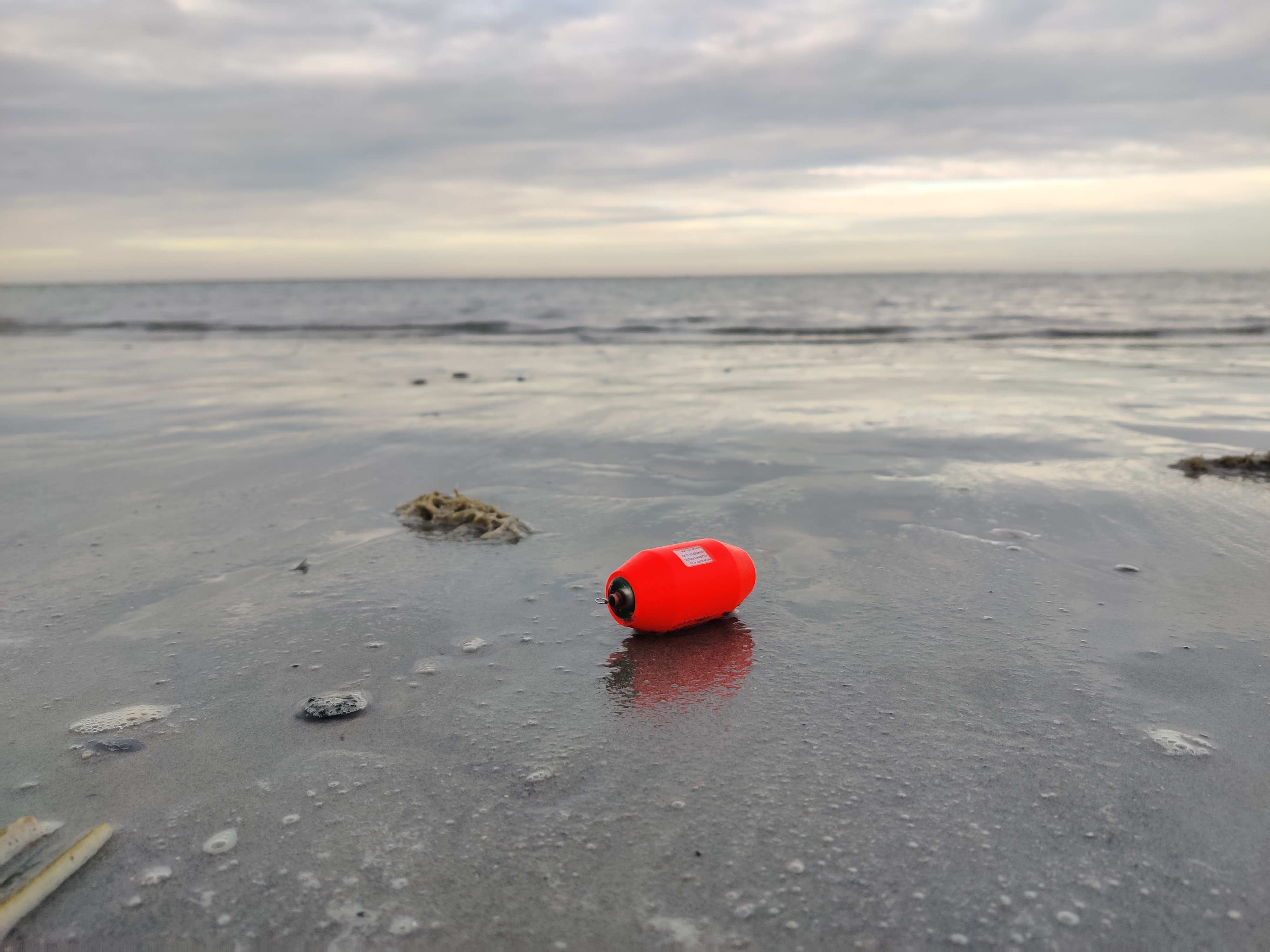 small red bouy